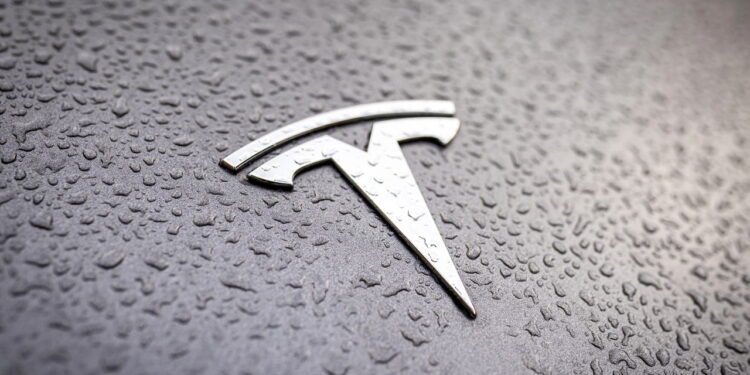 Novo carro da Tesla surpreende a todos! Conheça o Model Y
