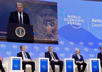 Preços do petróleo caem após Trump sinalizar pressão sobre Opep