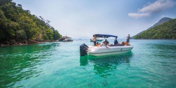 Cidade no litoral do Rio de Janeiro é conhecida como o paraíso das ilhas tropicais