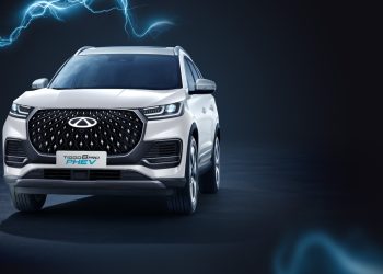 Tiggo 8 PHEV 2025 oferece SUV híbrido de 7 lugares com 317 cv e autonomia elétrica de 54 km