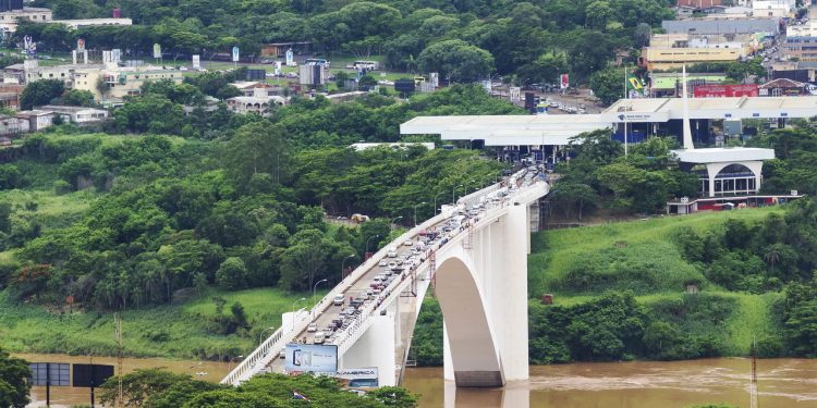 Esse município no Paraná é um dos mais procurados durante as férias