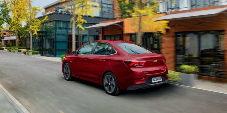 Sedã 0 km xodó da Chevrolet é o mais barato e faz quase 17 km com 1 litro de combustível