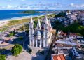 Cidade na Bahia tem uma das melhores praias e paisagens deslumbrantes do Brasil