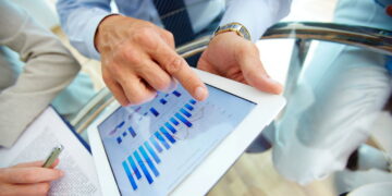 Brasileiros estão usando a melhor estratégia para seus investimentos