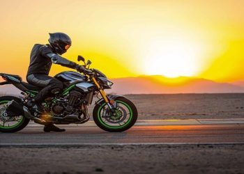 Kawasaki z900 2025 chega ao brasil com desempenho surpreendente e tecnologia de ponta!