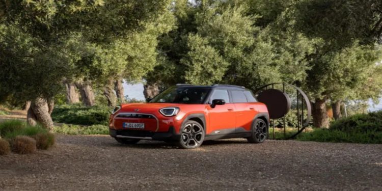 Mini Aceman é o carro elétrico que promete conquistar os brasileiros