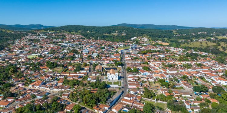 Conheça a cidade goiana que impressiona turistas do Brasil inteiro