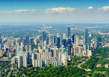 Essa cidade é chamada de Hollywood North e encanta visitantes de todo o mundo