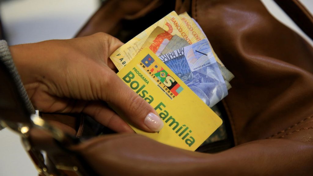 Atenção quem recebe o Bolsa Família tem novidade importante para 2025