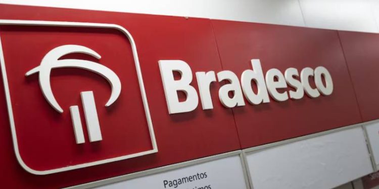 Ações do Bradesco caem após balanço sem surpresas no 4º trimestre