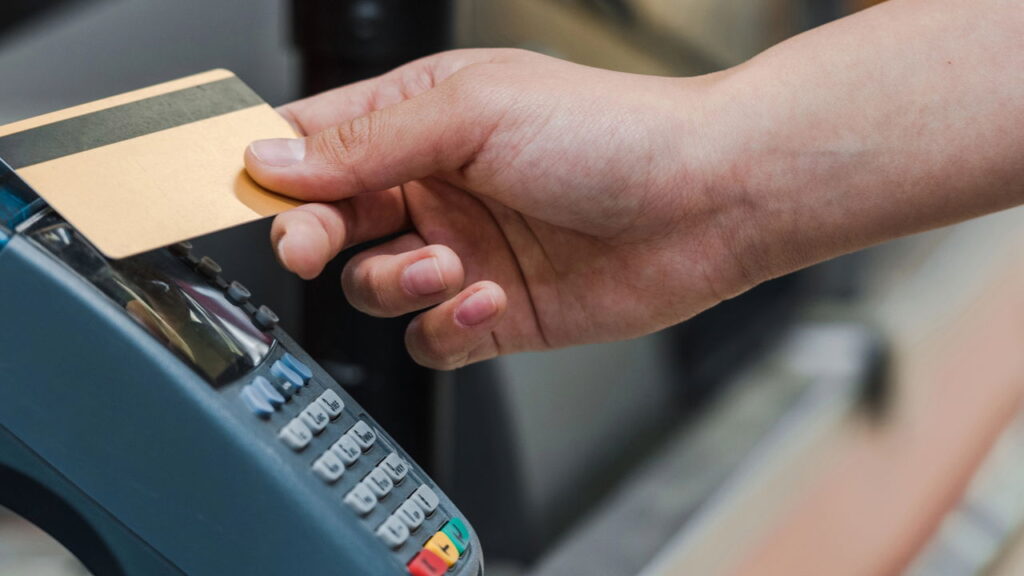 Comunicado importante para clientes do Itaú com a função de aproximação do cartão ativa