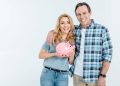 Cofrinho inteligente para economizar dinheiro de forma divertida