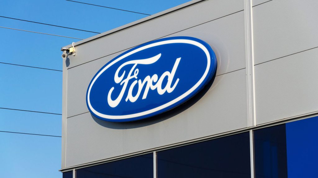 Ford investe em SUVs e picapes acessíveis para 2025 e dispensa carros tradicionais!