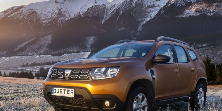 SUV da Renault xodó do povo, tem 475 litros de porta-malas, custa menos de R$ 80 mil e faz mais de 11 km/l