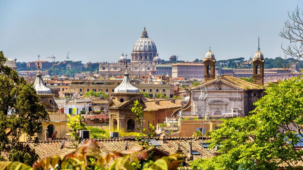 Roma em detalhes explore sua história, cultura e as atrações que encantam todos os visitantes!