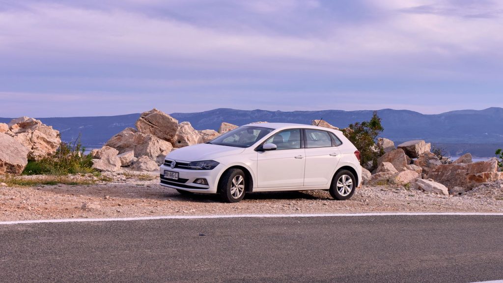 Volkswagen Polo é o hatch compacto que todo mundo quer dirigir!