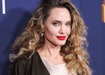 O império secreto de Angelina Jolie impressiona todo mundo