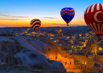 Melhor época para voar de balão na Capadócia e viver a maior experiência da Turquia