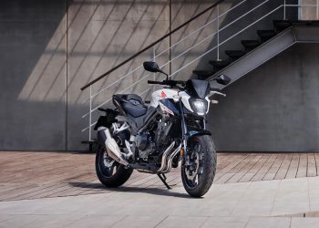 Honda CB500 Hornet surpreende o Brasil com design afiado e tecnologia de ponta!