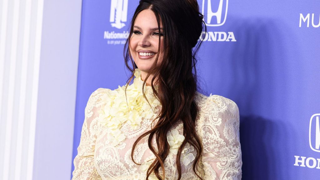 Os segredos de Lana Del Rey, a cantora que conquistou o mundo com sua generosidade