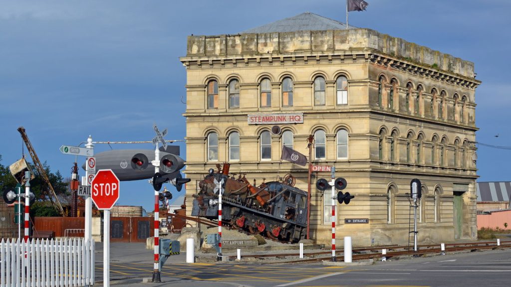 Oamaru é a cidade costeira que encanta a todos! Viagens aéreas ida e volta disponíveis