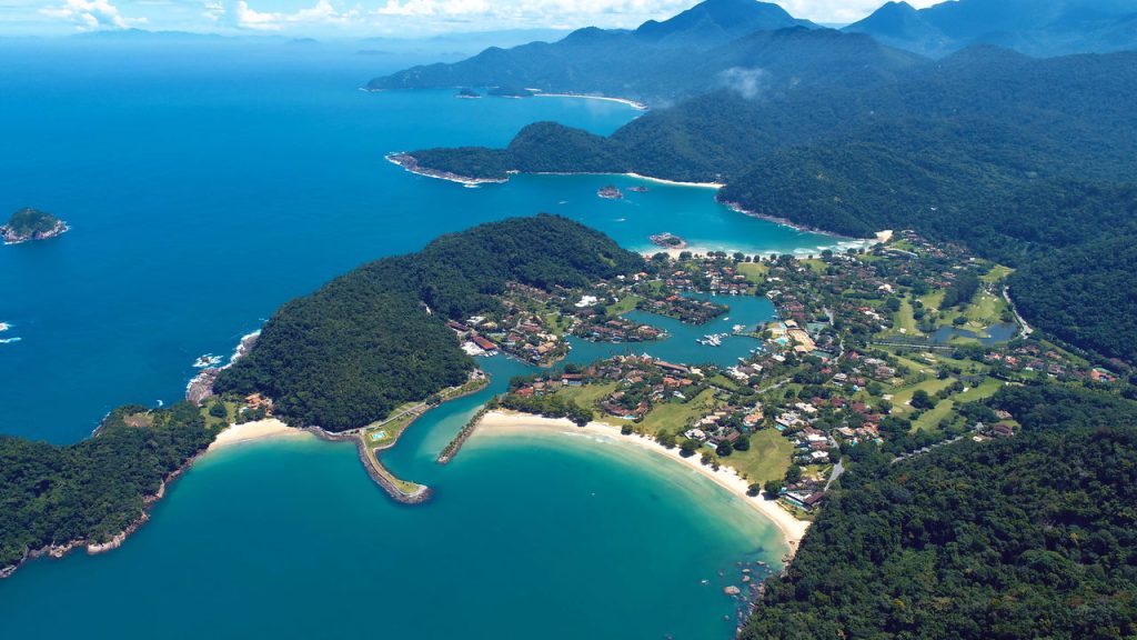 Essa cidade histórica do Rio de Janeiro encanta com casarões coloniais e praias paradisíacas