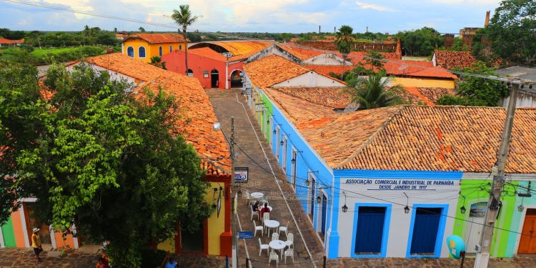 Essa cidade no litoral atrai visitantes de todo o Brasil com suas belezas naturais