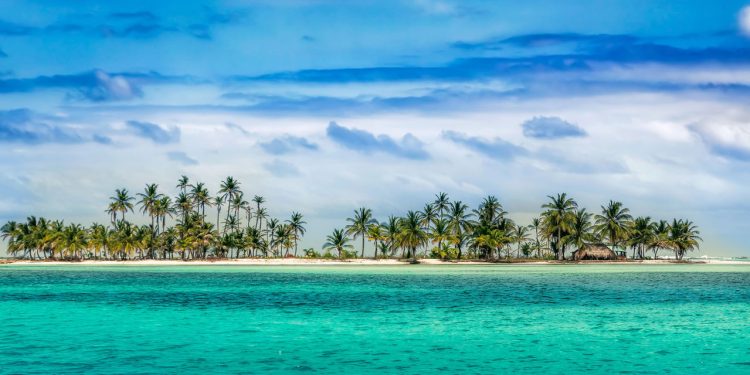 Viagem aérea ida e volta para este escondido local pagando menos que o valor de um celular