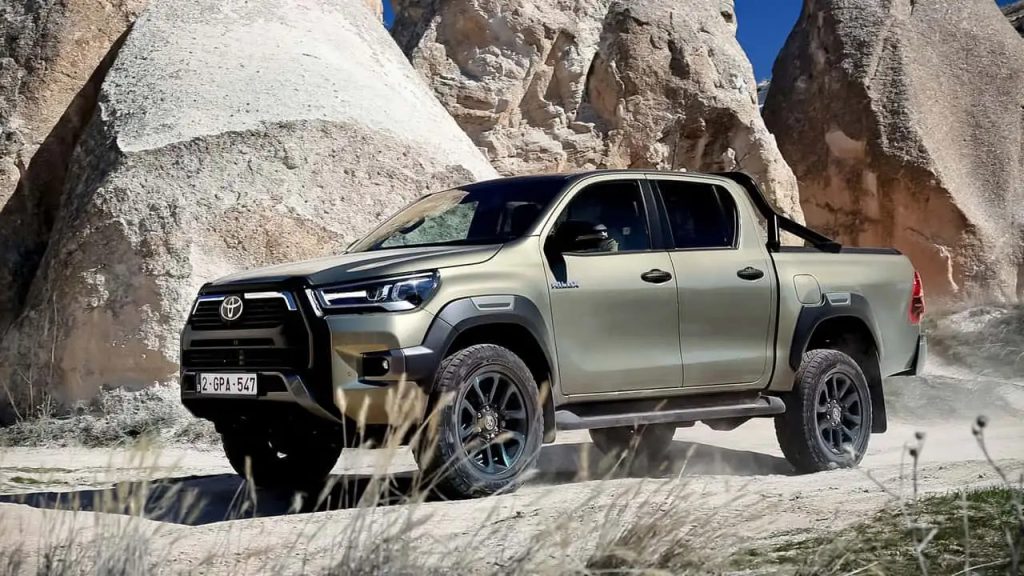 Hilux da Toyota chega renovada por R$ 336 mil e anima os fãs!