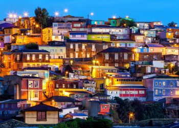 Viaje para Valparaíso e conheça o charme artístico e gastronômico do Chile