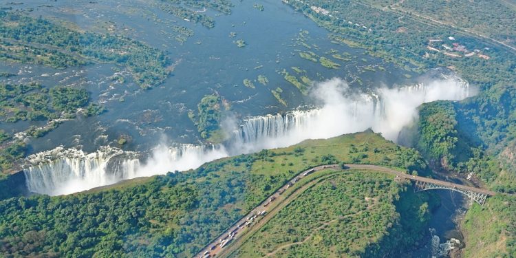 Catarata colossal está com vagas para viajantes com passagens ida e volta