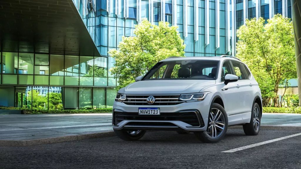 Design atualizado e motor 2.0 turbo fazem do Tiguan 2025 uma opção sofisticada e potente
