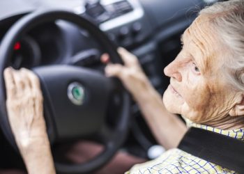 Idosos podem economizar na compra de carros com nova medida do governo