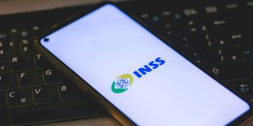Novos reajustes e calendário de pagamentos agitam beneficiários do INSS