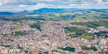 Idosos e aposentados estão arrumando as malas para se mudarem para a melhor cidade de se viver