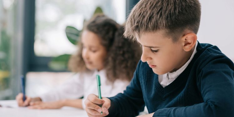 Essa é a nova educação que está encantando todos os brasileiros com crianças