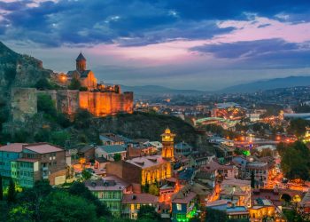 Esta cidade surpreende turistas com paisagens deslumbrantes e tradição milenar