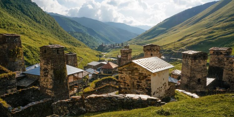 Esta cidade surpreende turistas com paisagens deslumbrantes e tradição milenar
