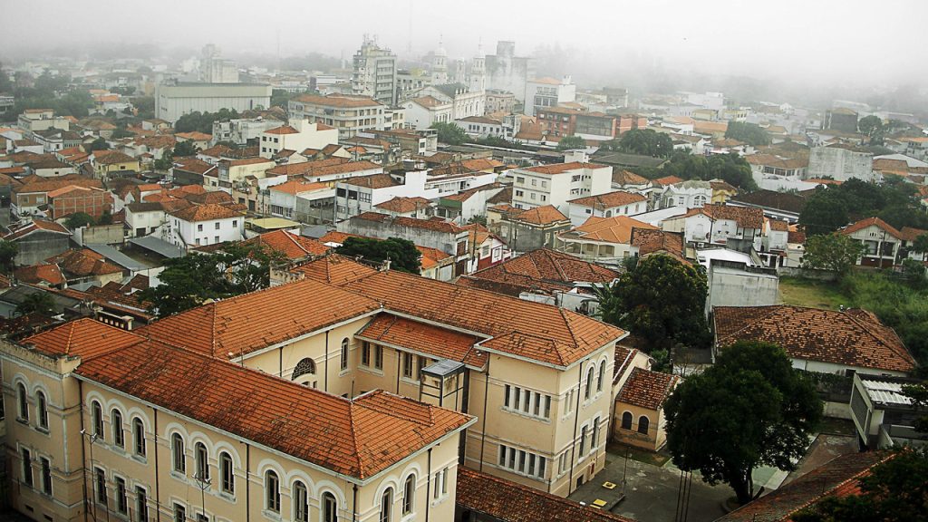 Estas cidades brasileiras estão virando refúgio de quem quer gastar pouco