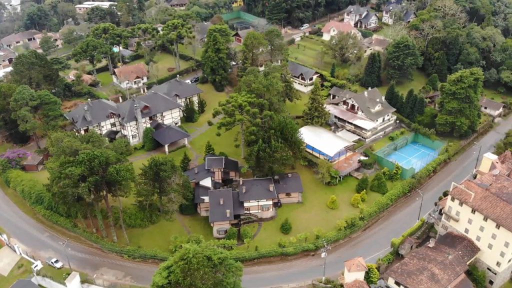 Essa vila no interior mineiro que parece Europa é a nova queridinha dos brasileiros