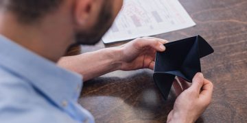 Conheça o melhor método para controlar gastos mesmo ganhando pouco