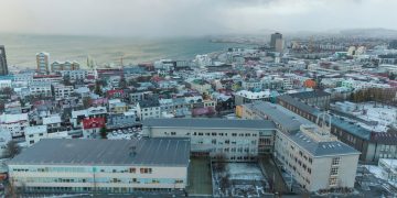 Essa cidade oferece a melhor segurança para as mulheres em 2025
