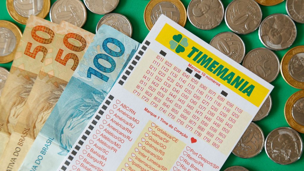 Brasileiros estão apostando nessa loteria que mistura emoção e torcida