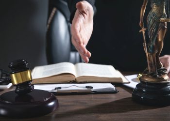 Fraudes com falsos advogados dispara e acende alerta em 5 estados