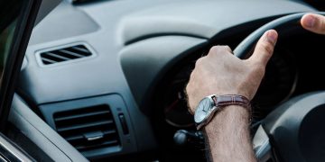 Carro queridinho dos brasileiros é o mais econômico e barato do ano