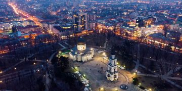 Chisinau surpreende com história, vinhos e cultura autêntica