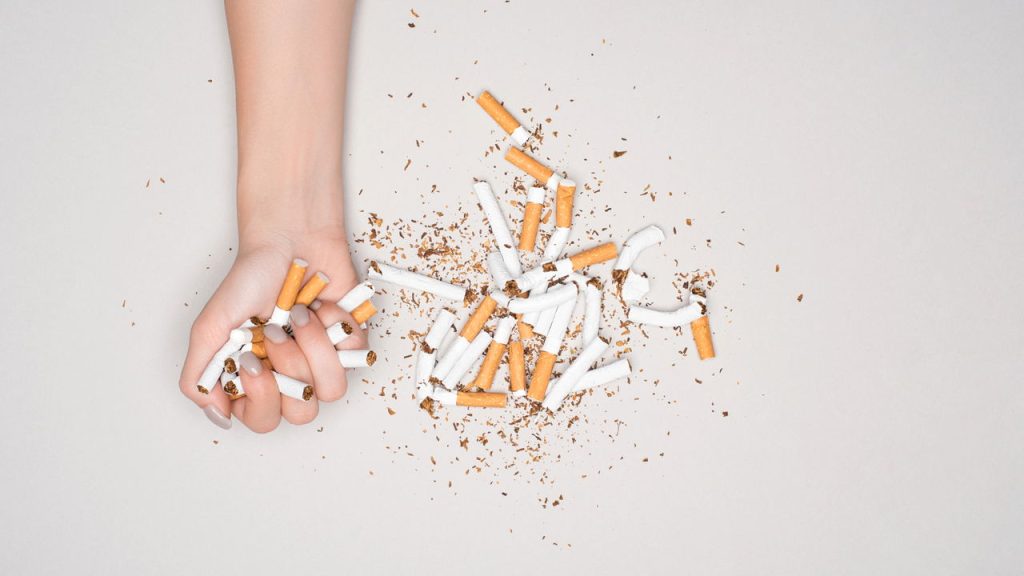 Novo comunicado para quem fuma sobre a LEI que está valendo em todo o Brasil