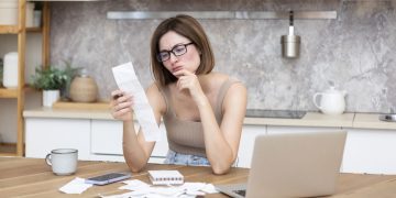 Como lidar com a culpa ao gastar dinheiro com você mesmo