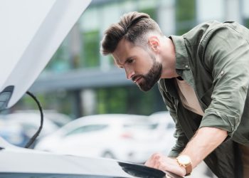 O que fazer quando o carro superaquece e como evitar prejuízos