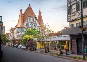 Blumenau, Santa Catarina // Créditos: depositphotos.com / diegograndi